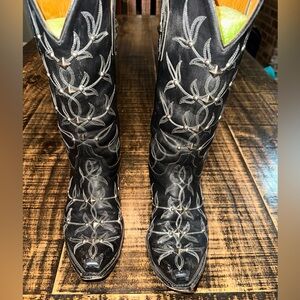 Old Gringo Boots size 8.5 Black Gorgeous Boots